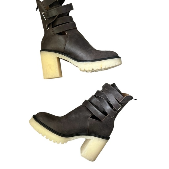 Free People Leather Jesse Cutout Boot in Brown Size 8.5 NWOT - Picture 5 of 14